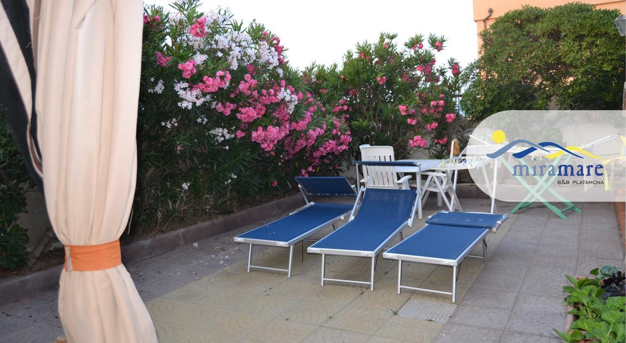 Miramare Struttura Sulla Spiaggia Platamona Exterior photo